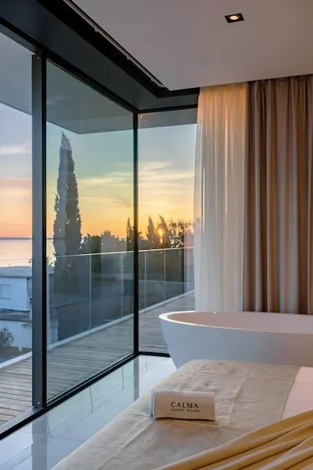 Exclusive Villa Calma II - Heated Pool, Sea View Starigrad Paklenica