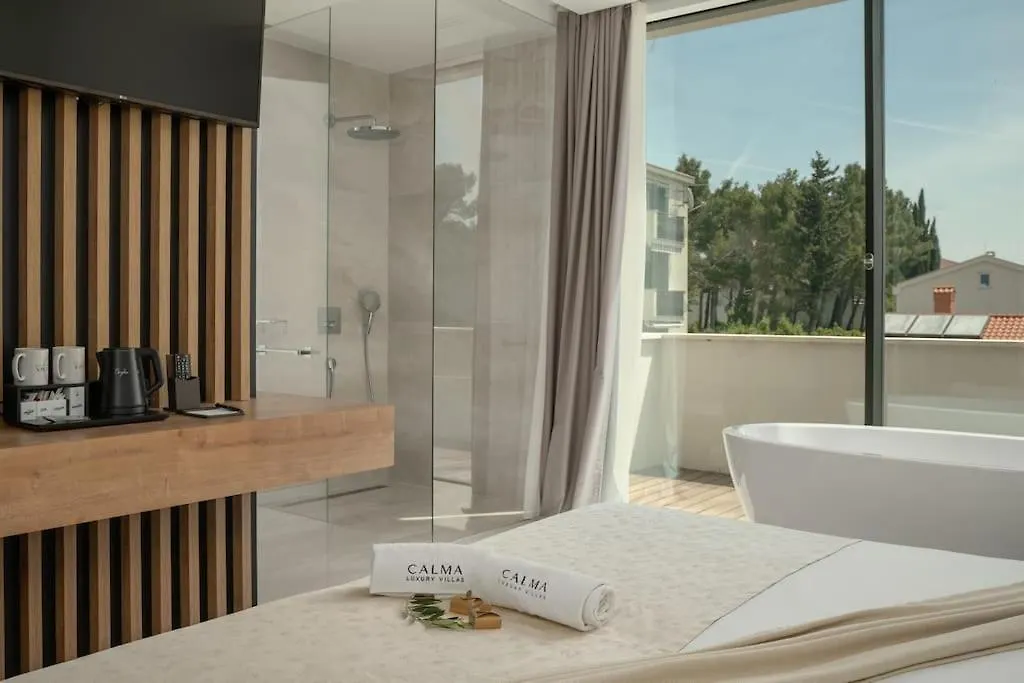 Exclusive Villa Calma II - Heated Pool, Sea View Starigrad Paklenica