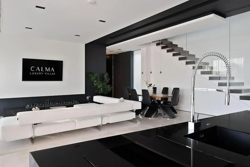 Exclusive Villa Calma II - Heated Pool, Sea View Starigrad Paklenica